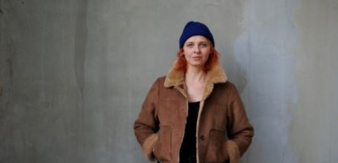 Annika-Scheffel_2023__Nora-Tabel-8493_Print